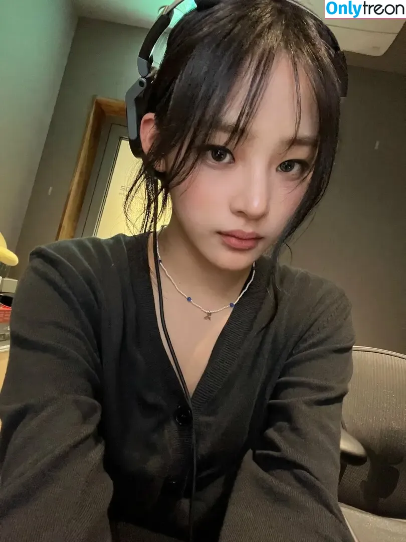 Minji nude photo #0651 (lovres_min__ / miniwithtattoos / newjeans_official)