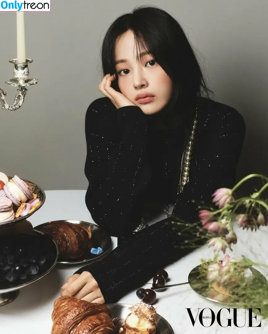 Minji nude photo #0735 (lovres_min__ / miniwithtattoos / newjeans_official)