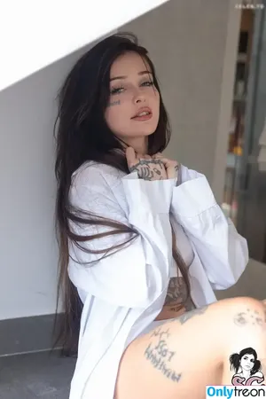 Minzi / Minziwild / minzisuicide nude photo #0005