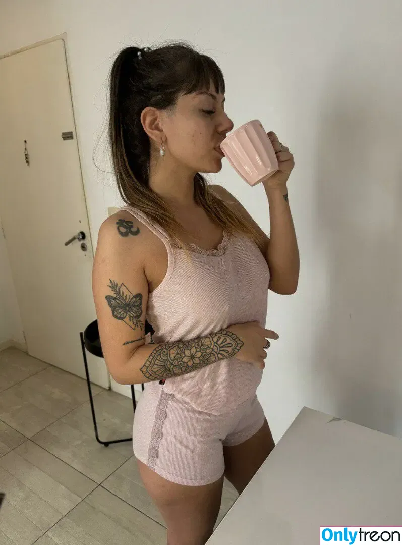 Mira Love nude photo #0013 (miraalovee / mrsmiralove / official_mrmrslove_)