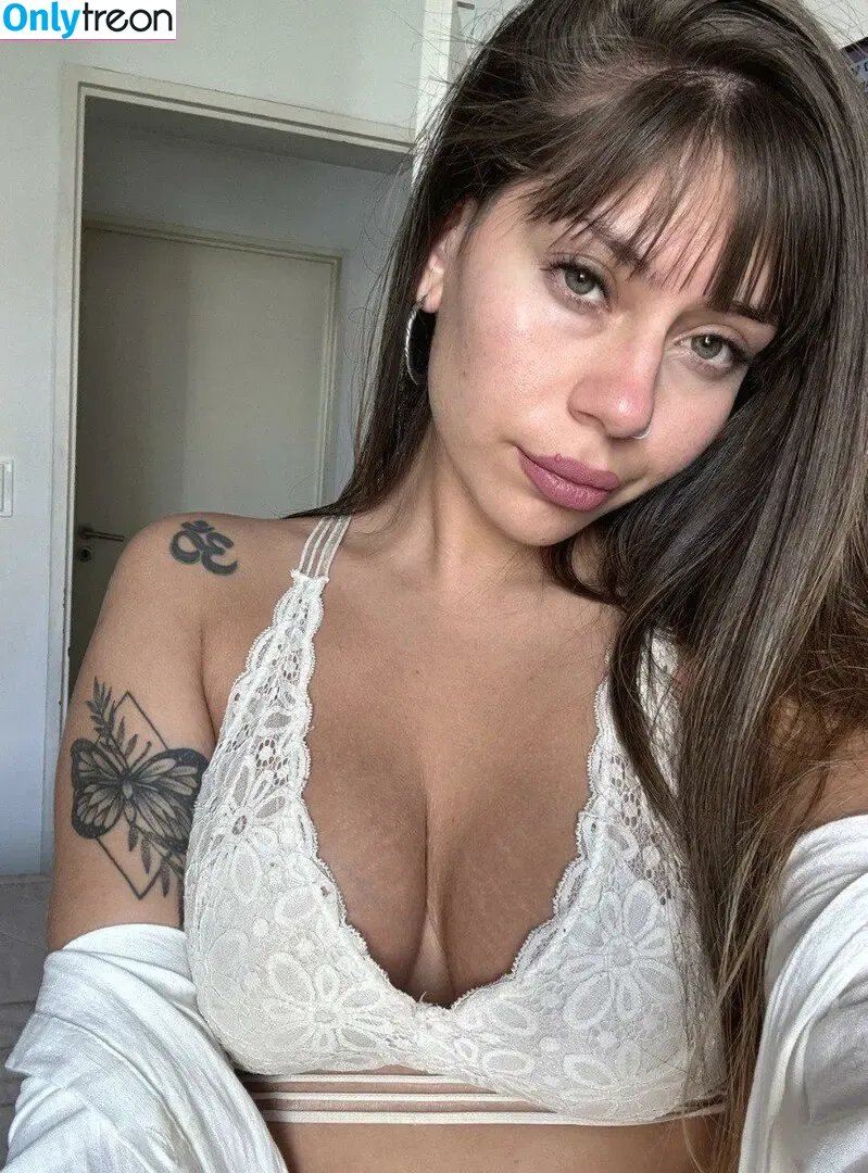 Mira Love nude photo #0021 (miraalovee / mrsmiralove / official_mrmrslove_)