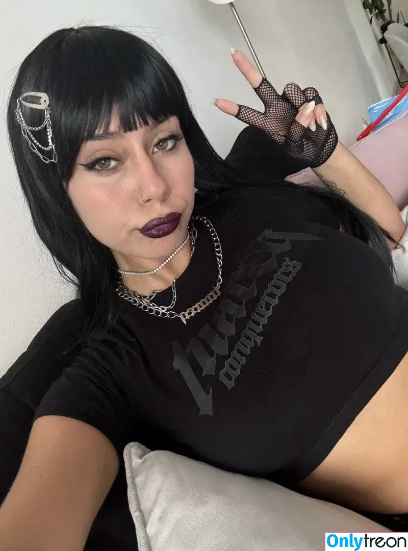 Mira Love nude photo #0052 (miraalovee / mrsmiralove / official_mrmrslove_)