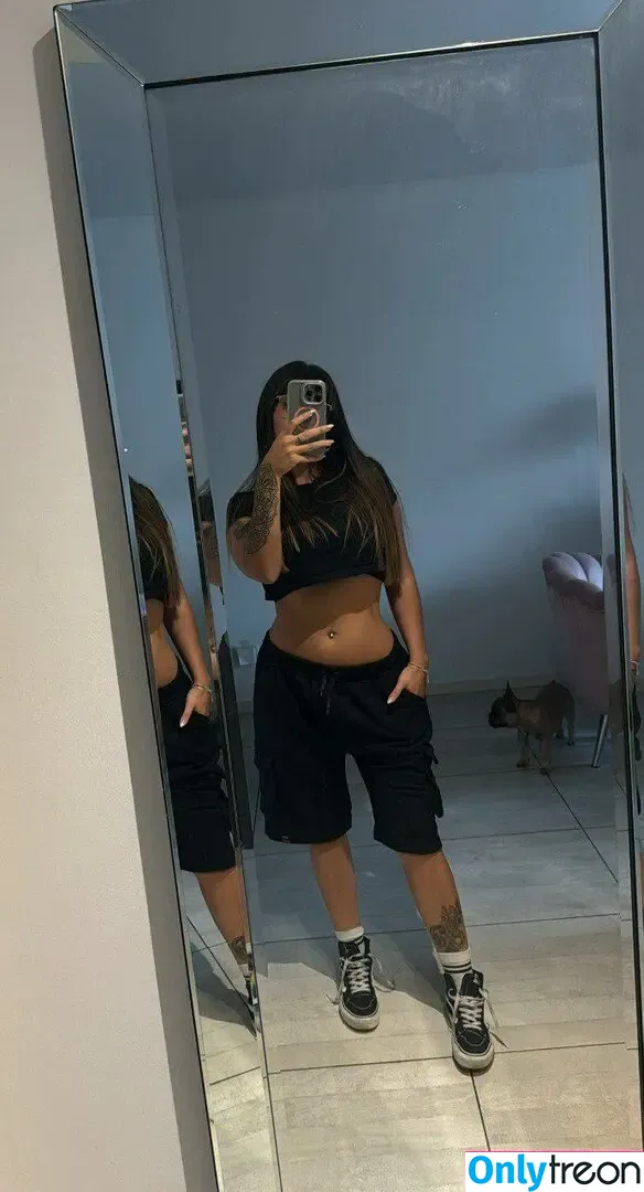 Mira Love nude photo #0071 (miraalovee / mrsmiralove / official_mrmrslove_)