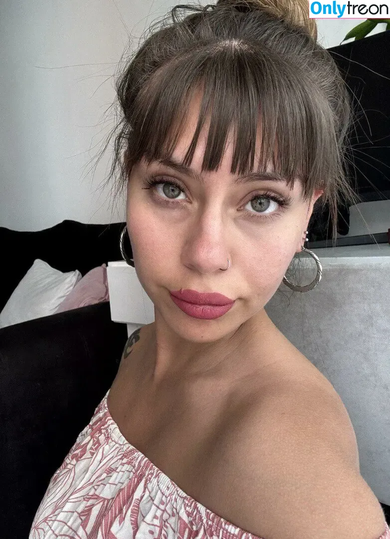 Mira Love nude photo #0072 (miraalovee / mrsmiralove / official_mrmrslove_)