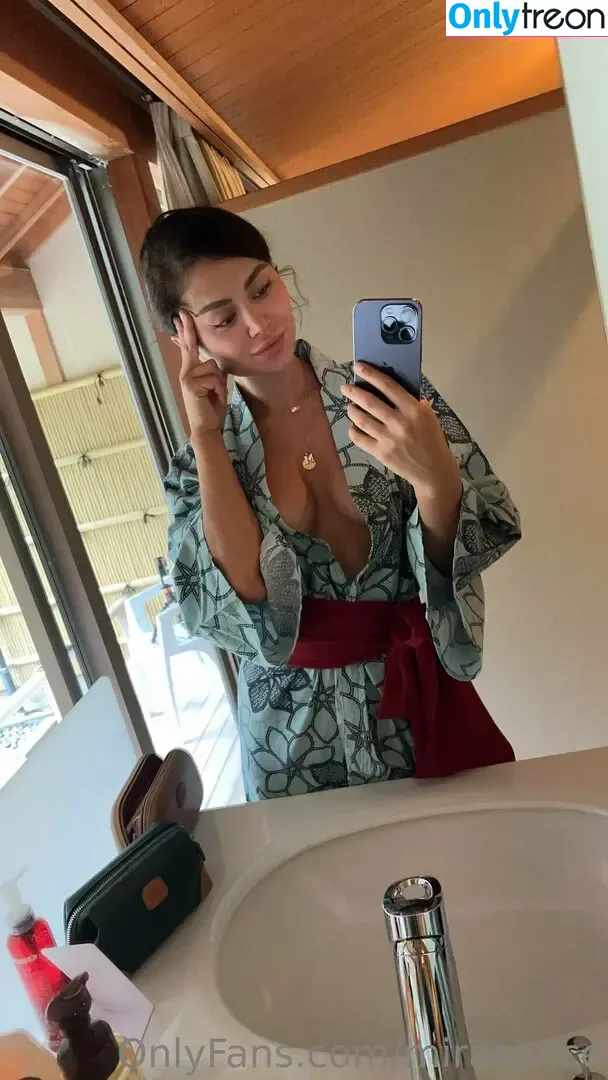 mira_nowhere nude photo #0211 (Mira_twitch)