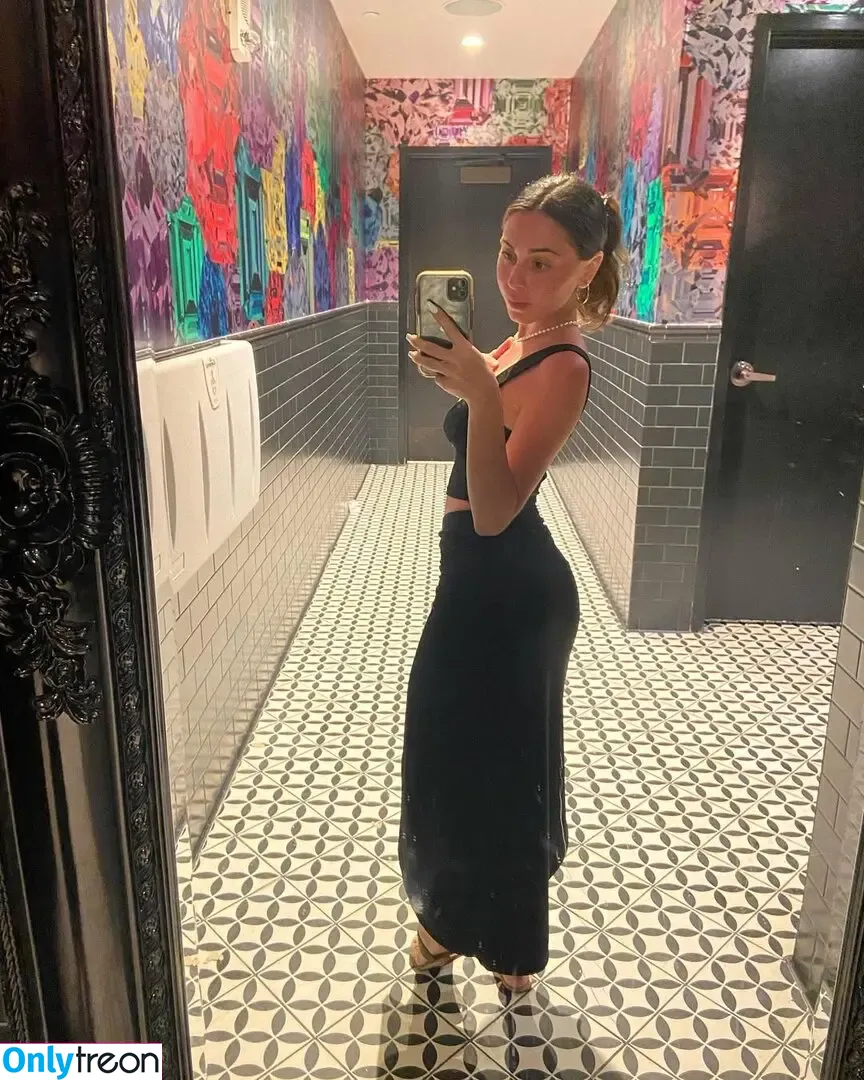 Miranda nude photo #0031 (RadiantMiranda / miranda.rossi / mirandahhmarie / mirandahmarievip)