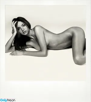 Miranda Kerr / mirandakerr / tsmirandakerr nude photo #0329