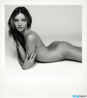 Miranda Kerr / mirandakerr / tsmirandakerr nude photo #0330