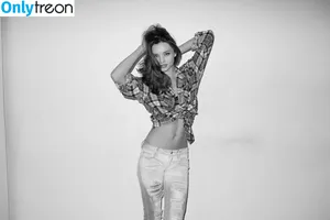 Miranda Kerr / mirandakerr / tsmirandakerr nude photo #0418