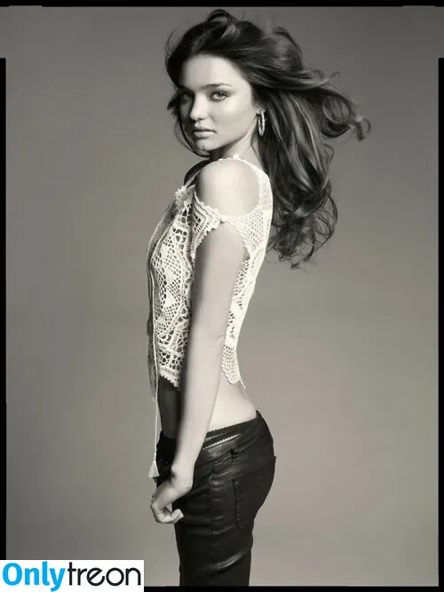 Miranda Kerr nude photo #0175 (mirandakerr / tsmirandakerr)