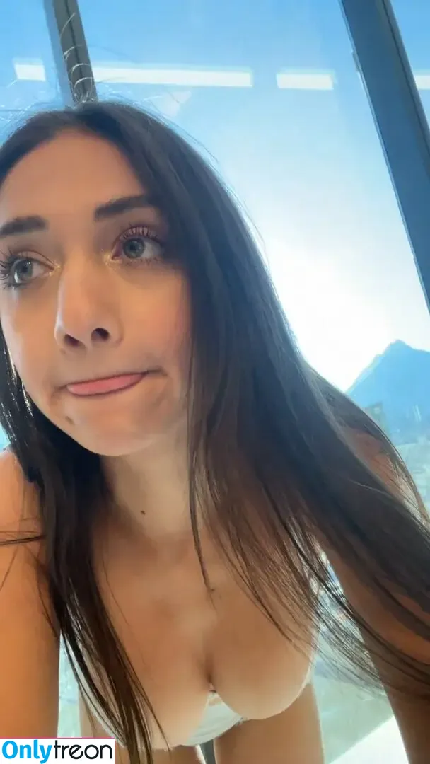 Miranda Obregon nude photo #0008 (mirandaobregon)