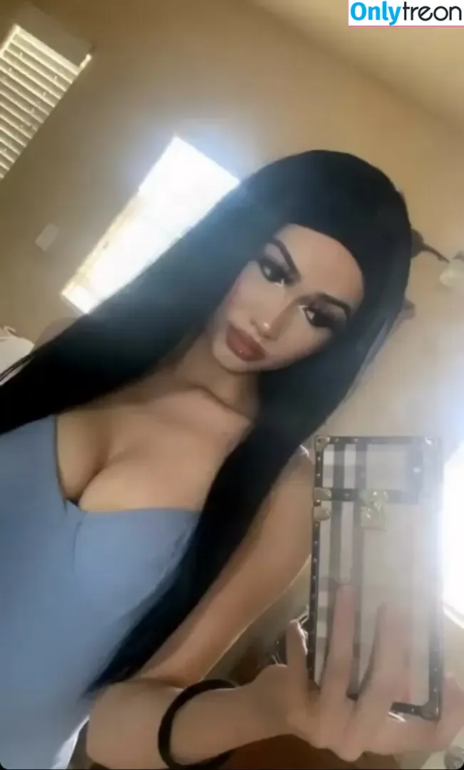 mishkacalderon nude photo #0019 (mishkababy)