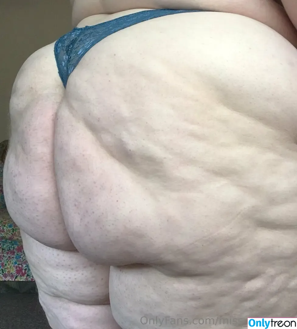 miss_curvycat nude photo #0050 (misscurvykat)