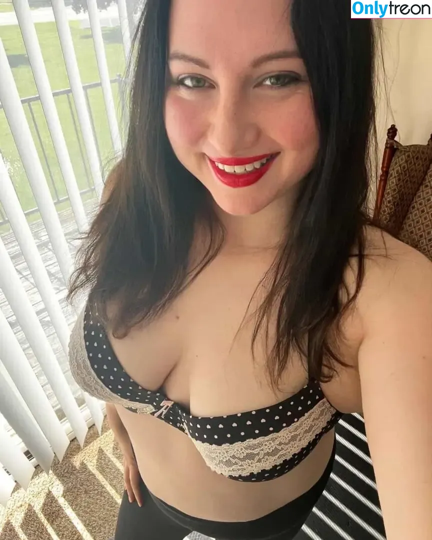 Miss Mandi nude photo #0019 (mandiallday83 / mandimiss999)