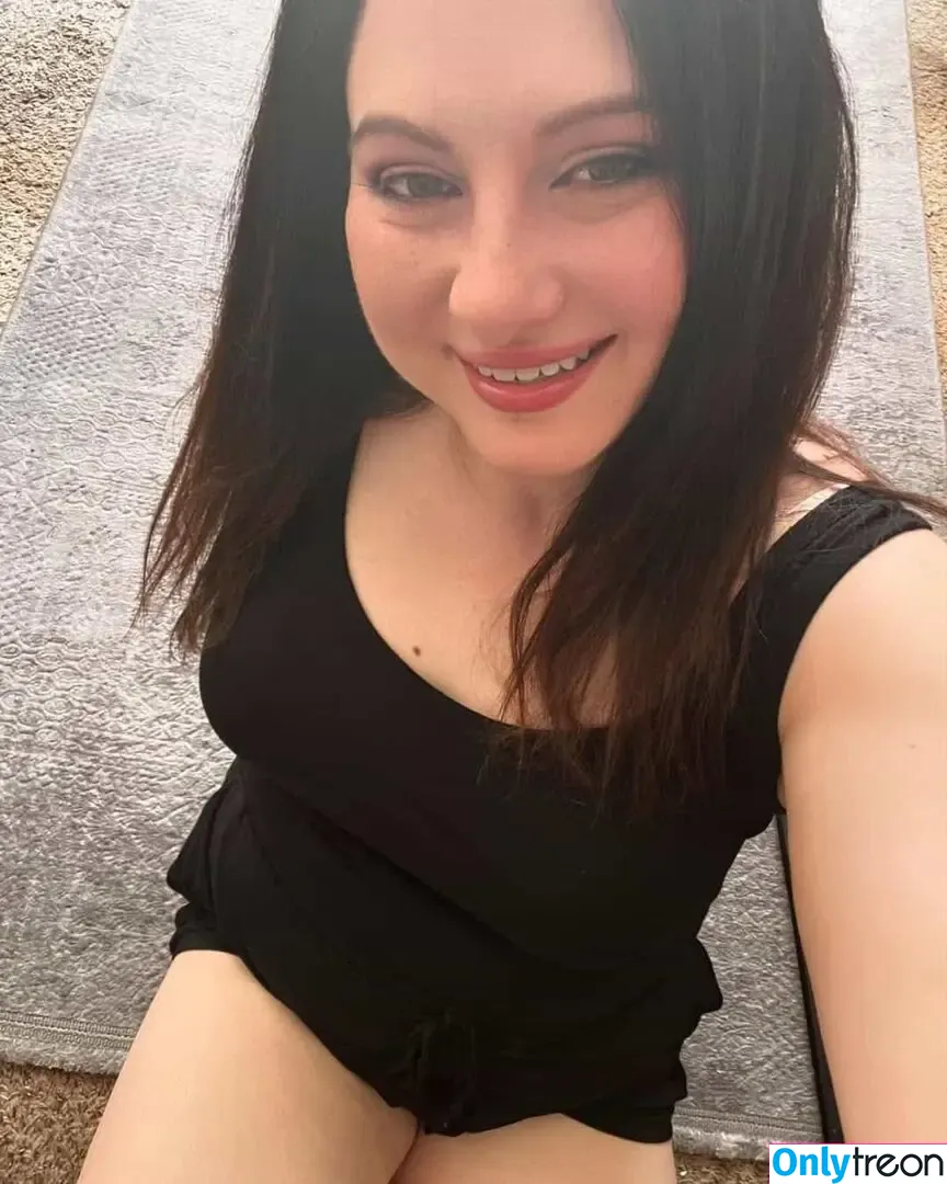 Miss Mandi nude photo #0035 (mandiallday83 / mandimiss999)