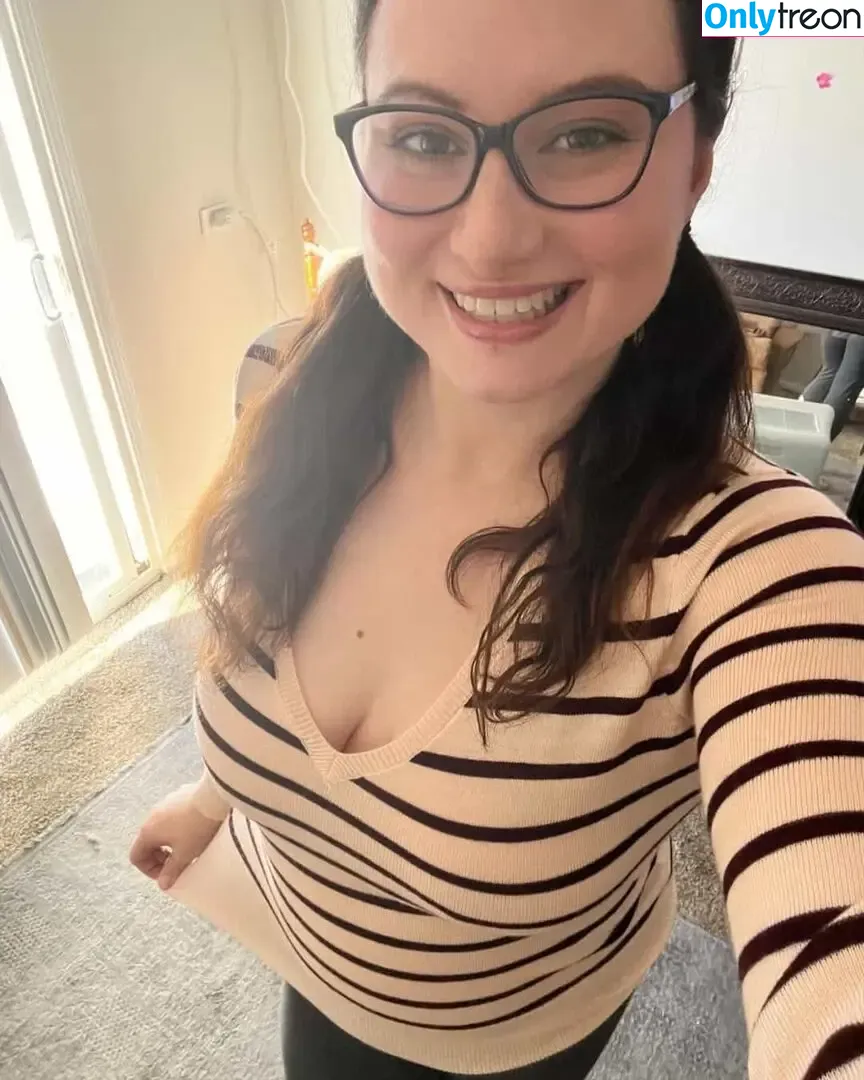 Miss Mandi nude photo #0052 (mandiallday83 / mandimiss999)