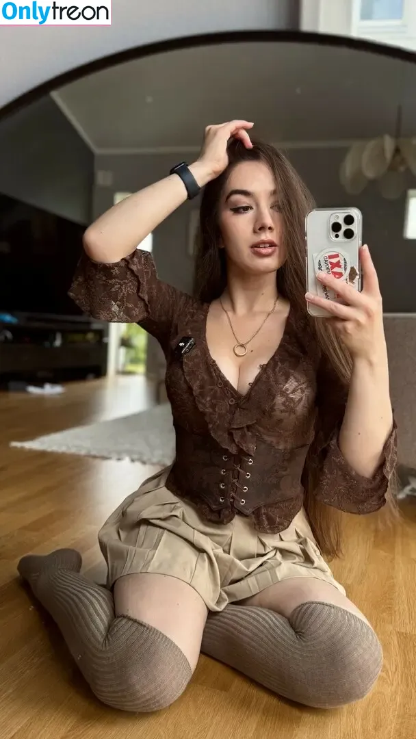 Miss Mikkaa nude photo #0095 (mikkka / missmikkaa)