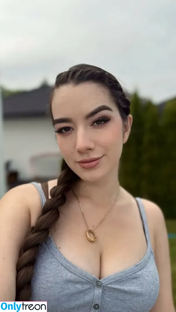 Miss Mikkaa nude photo #0098 (mikkka / missmikkaa)