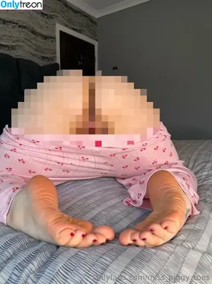 miss.piggytoes / misspiggytoesco nude photo #0209