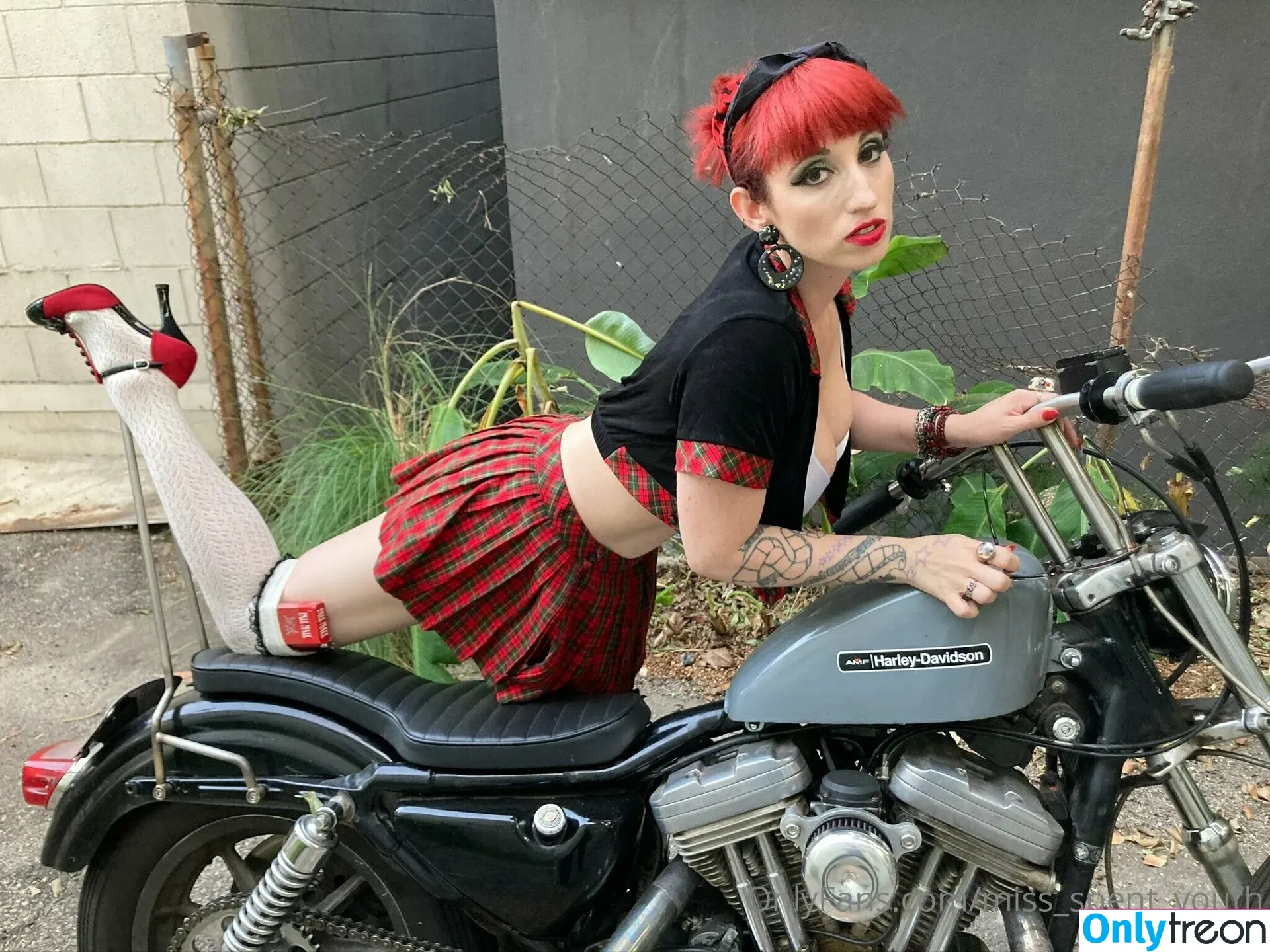 Miss Spent Youth nude photo #0183 (MissSpentYouth / MsSpentyouth / miss_spent_youth / ms.spentyouth / ms_spent_youth)