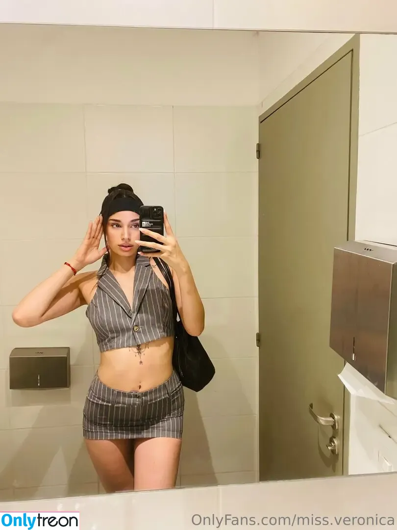 Miss.veronica nude photo #0009 (missveronicav1)