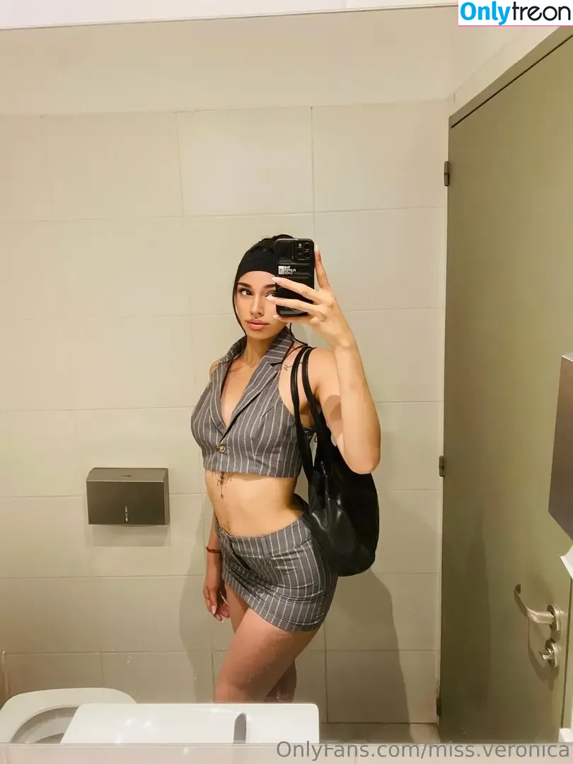 Miss.veronica nude photo #0015 (missveronicav1)