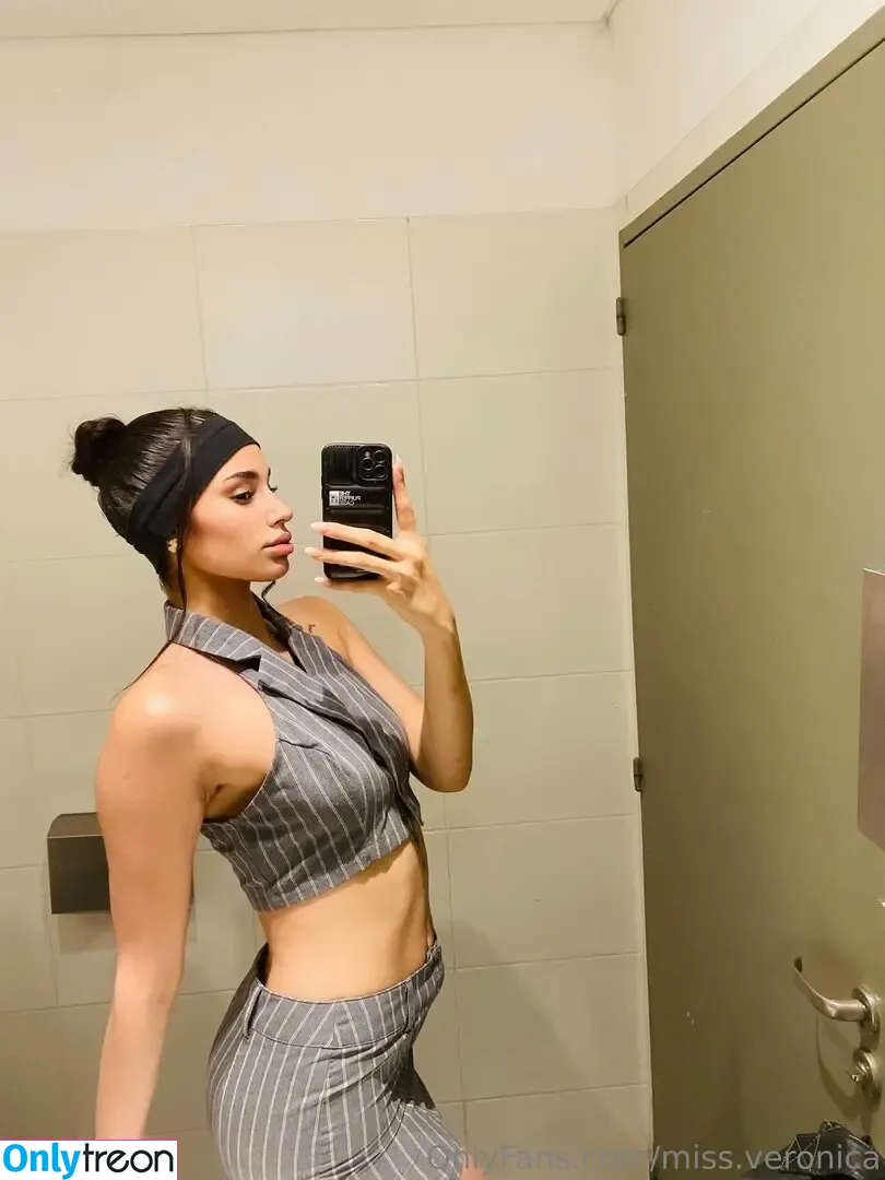 Miss.veronica nude photo #0019 (missveronicav1)