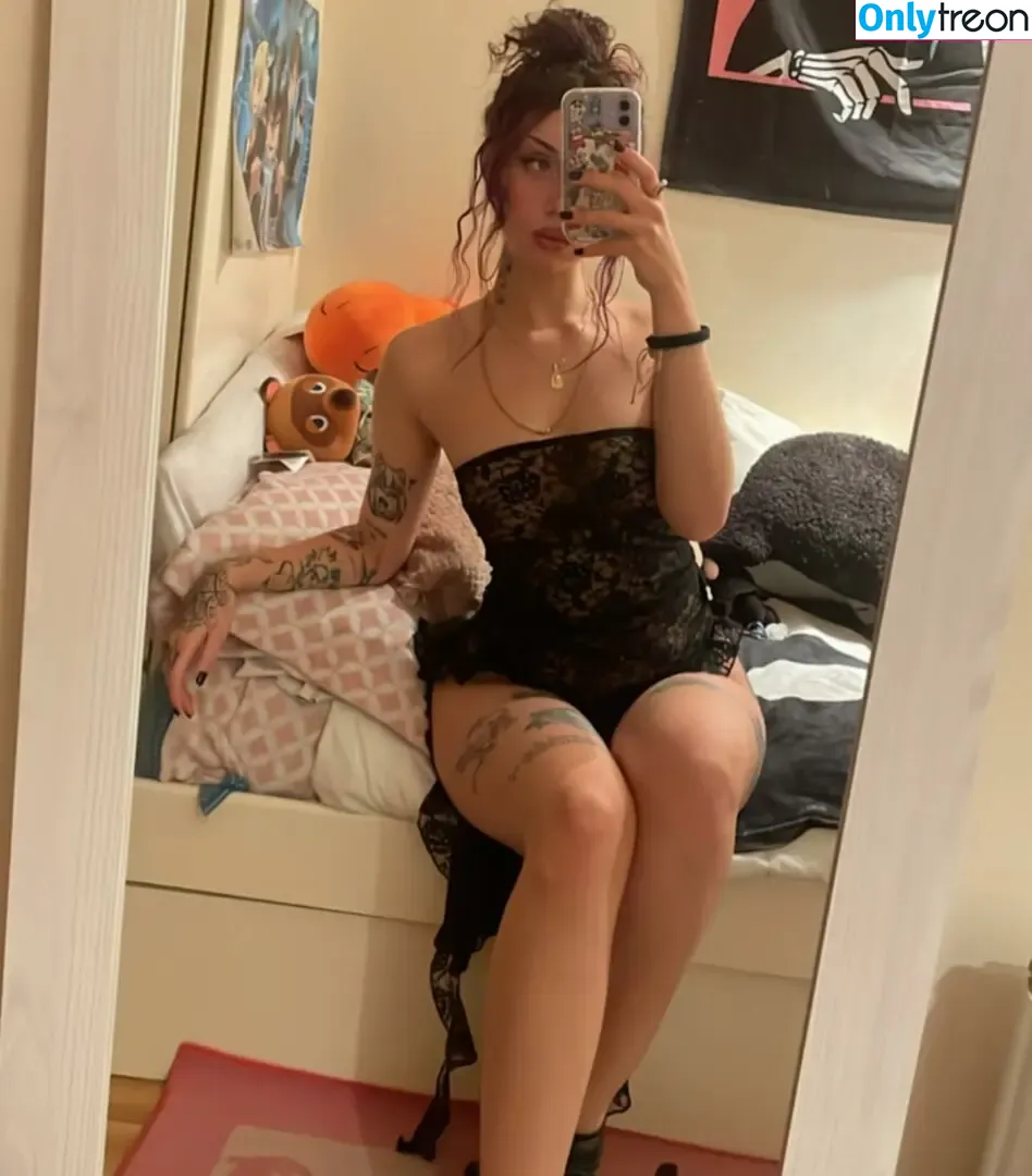 Miss Yaan nude photo #0003 (miss.yaan / totitomulladet)