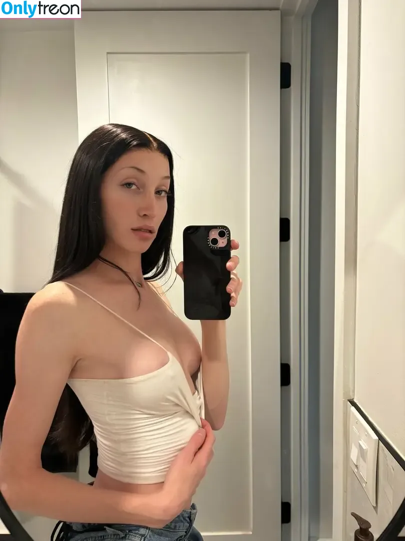 missbellasky nude photo #0001 (missbellasky)