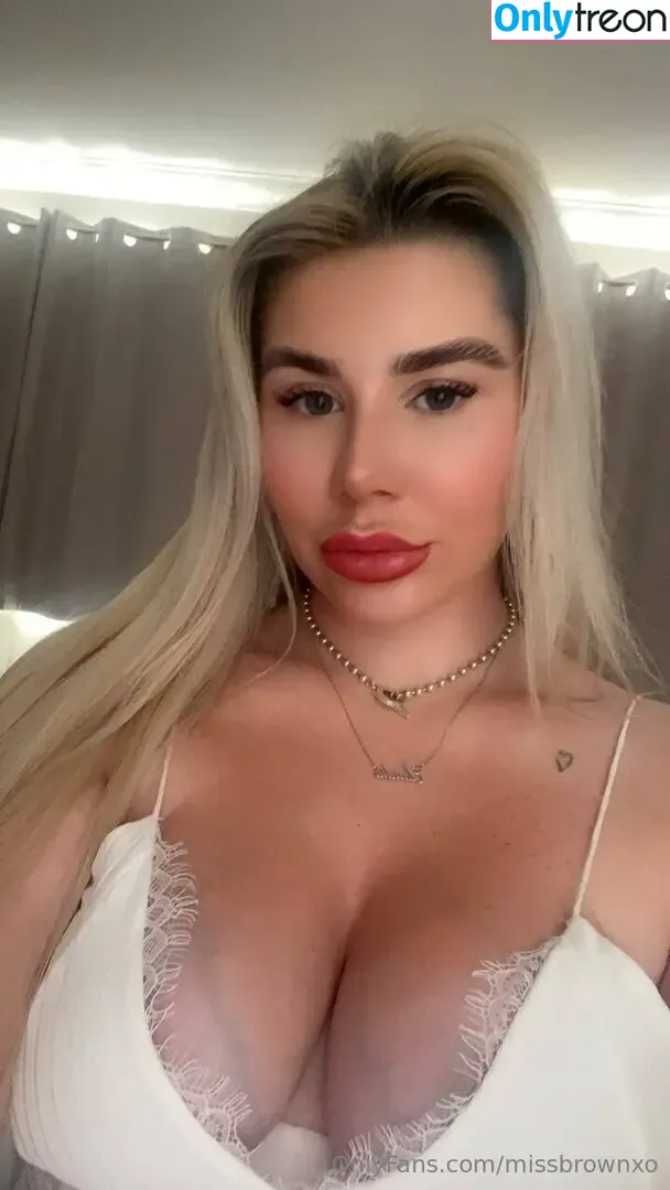 missbrownxo nude photo #0178 (missbrown1xo)