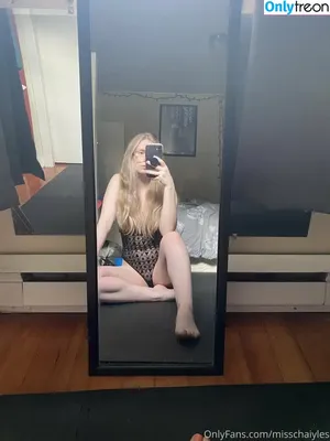 misschaiyles / misschaiylesdog nude photo #0002
