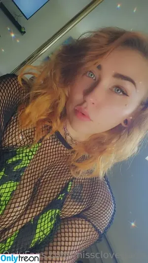 misscloverjade / realjadelove nude photo #0002