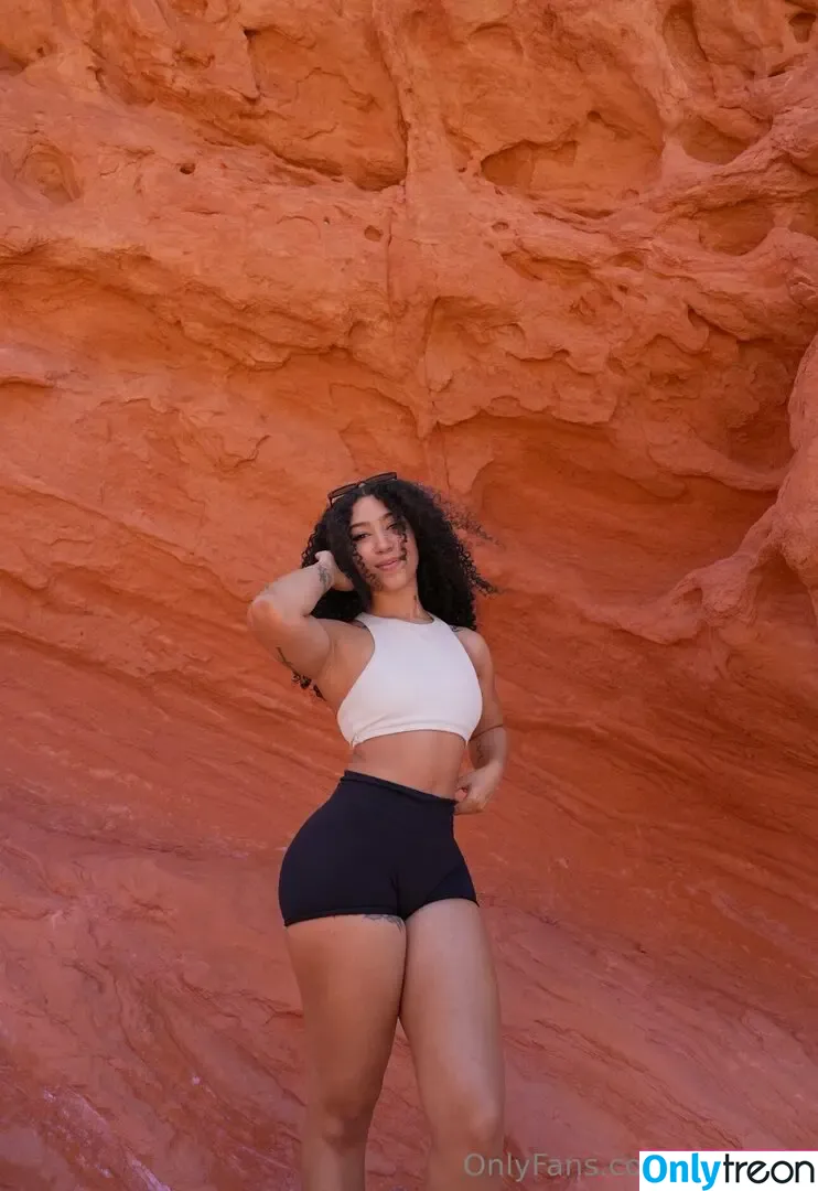 missfrizz nude photo #0127 (missfrizz)