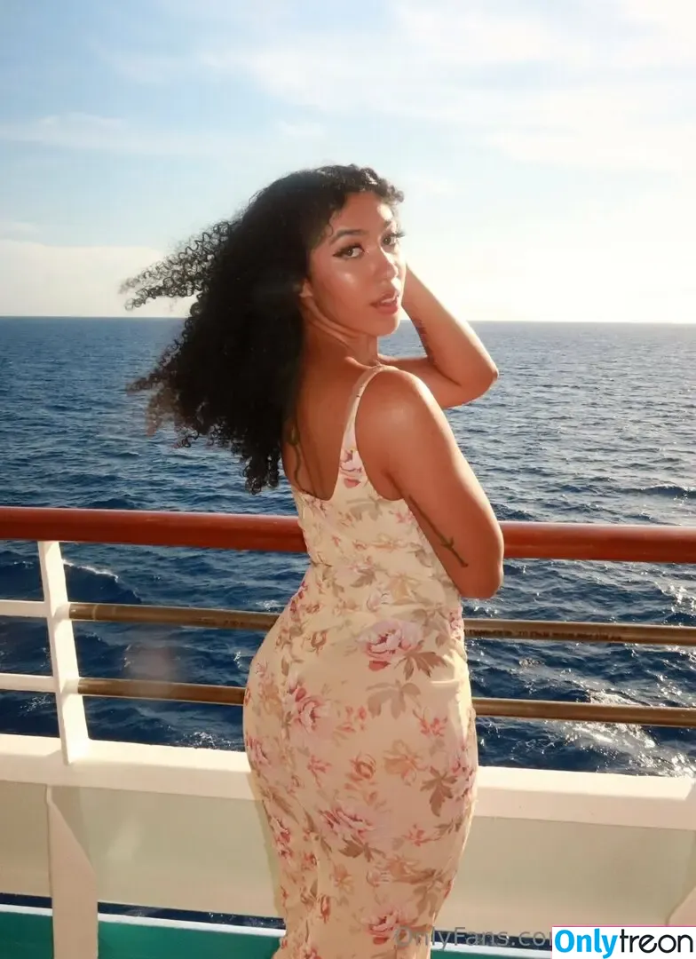 missfrizz nude photo #0147 (missfrizz)