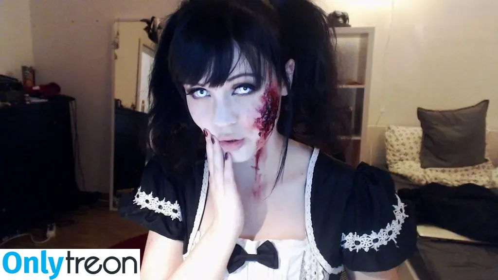 MissGLaDOS / dieamelie_ nude photo #0045 (dieamelie_)