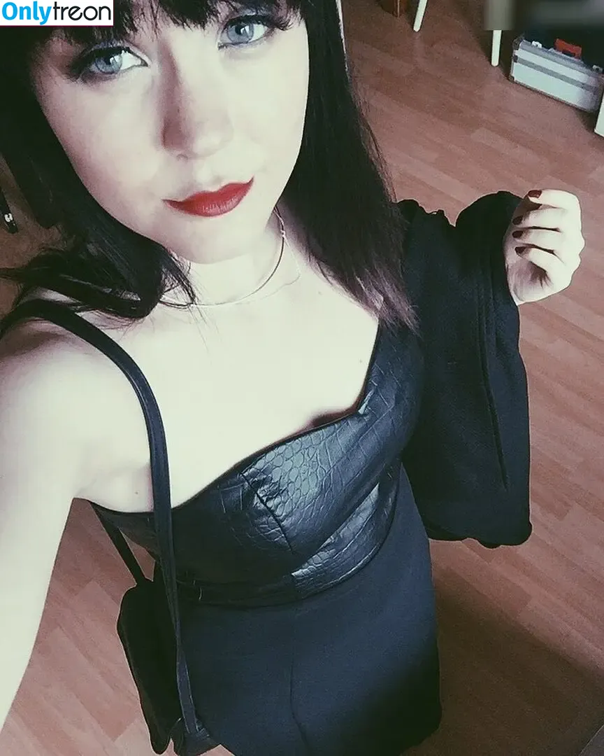 MissGLaDOS / dieamelie_ nude photo #0057 (dieamelie_)