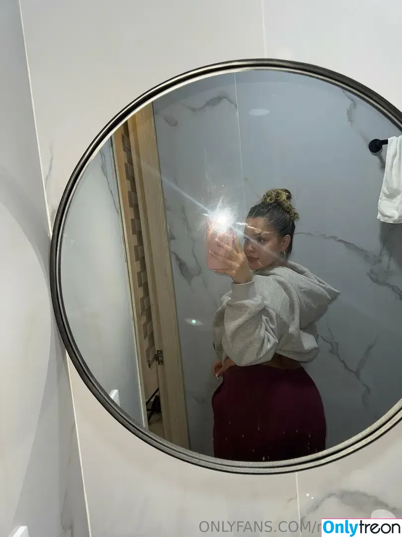 missjtuckss nude photo #0034 (missjtuckss)
