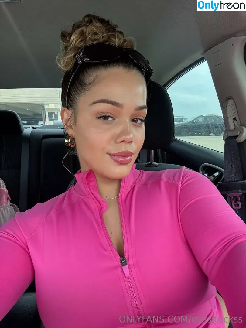 missjtuckss nude photo #0087 (missjtuckss)