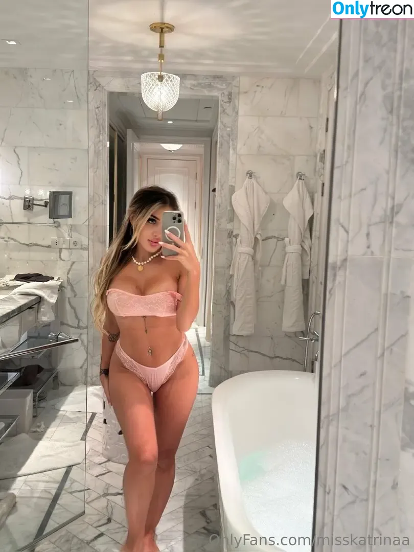 misskatrinaa nude photo #0056 (misskatrinaa____)