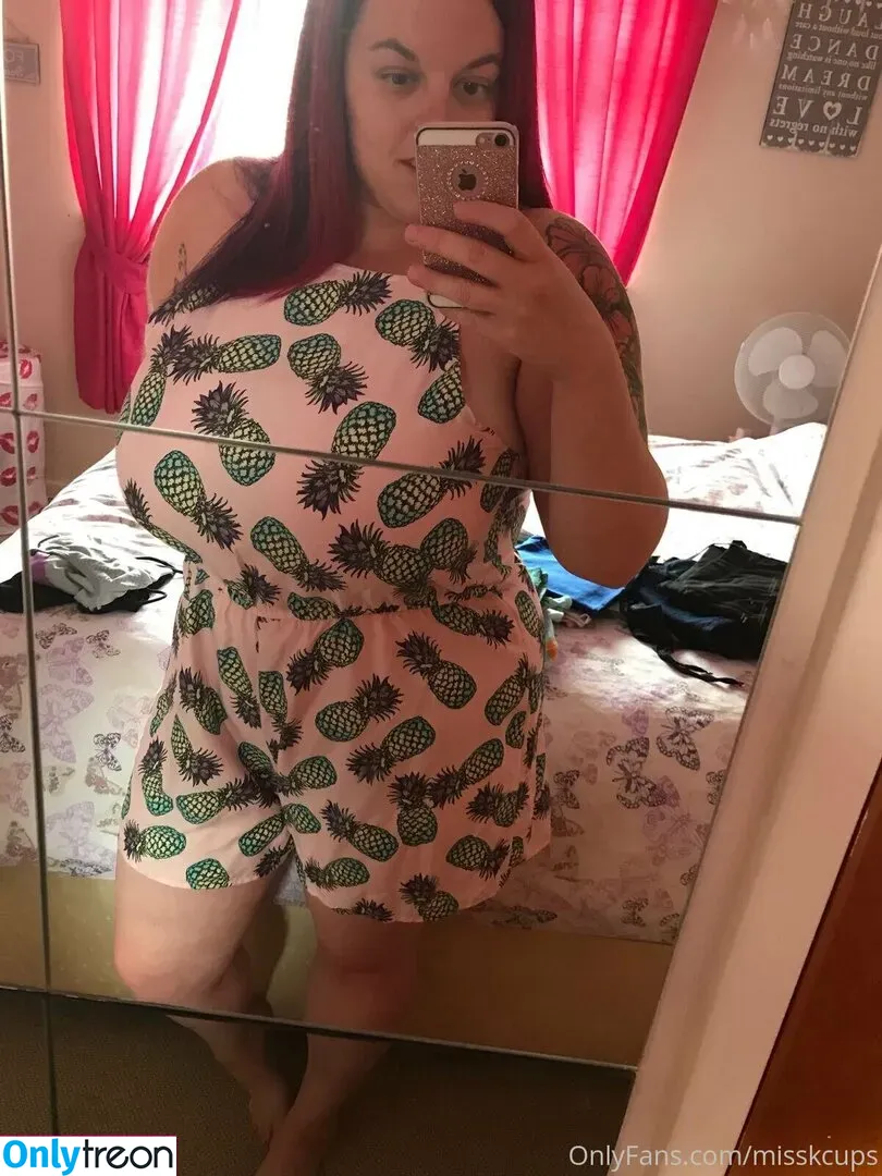 misskcups nude photo #0133 (misskofficial)