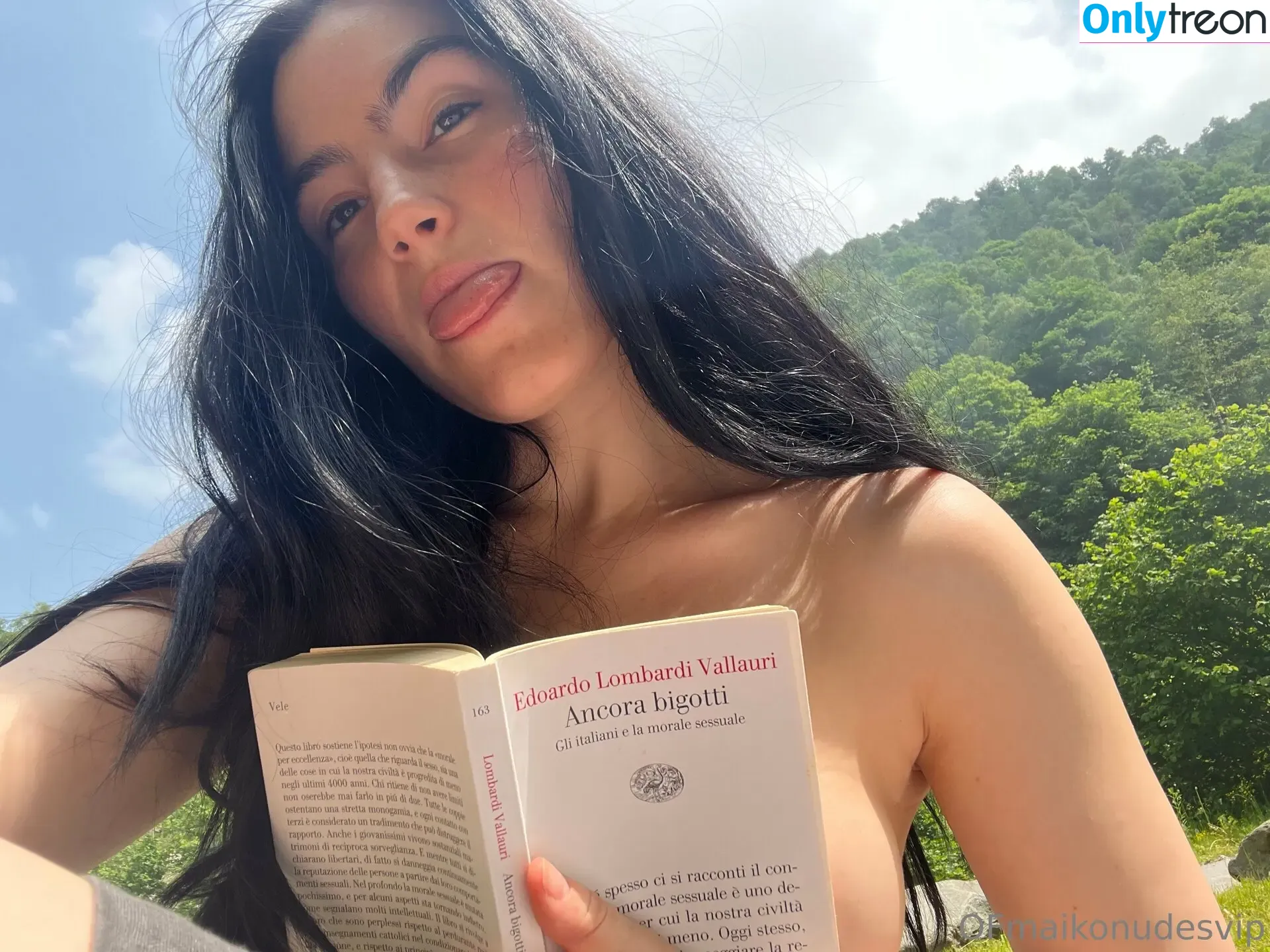 missmaikoxx nude photo #0117 (miss.maikoo)