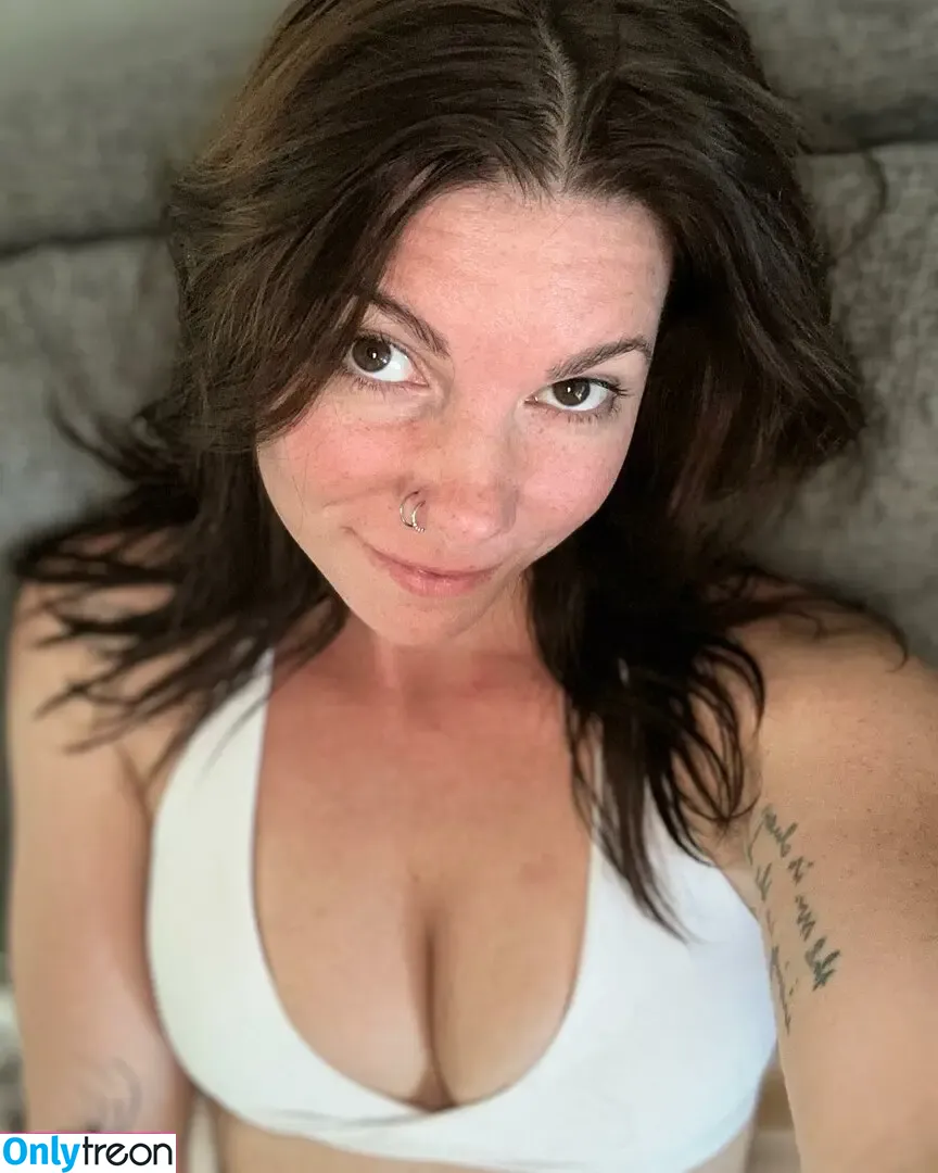missmusclemommy nude photo #0003 (courtneyymoore)