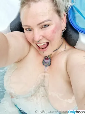 misspeggydeville / misspelledevil nude photo #0050