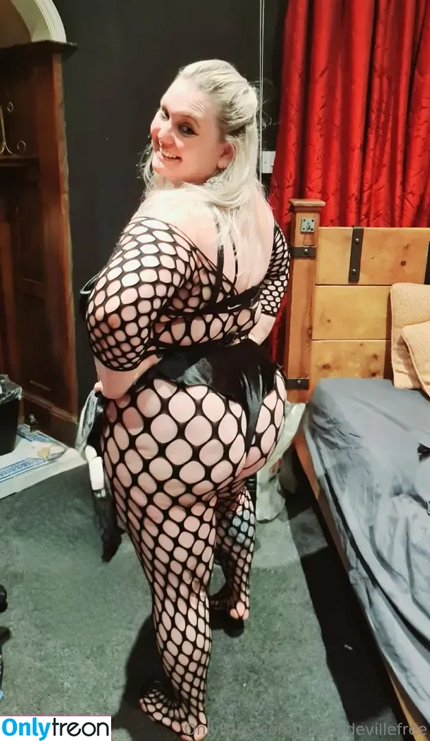 misspeggydeville nude photo #0043 (misspelledevil)