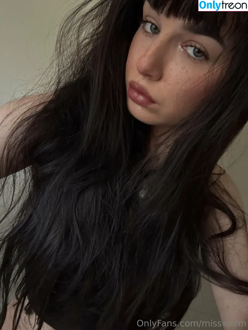 missworm nude photo #0038 (kuroneeeeee)