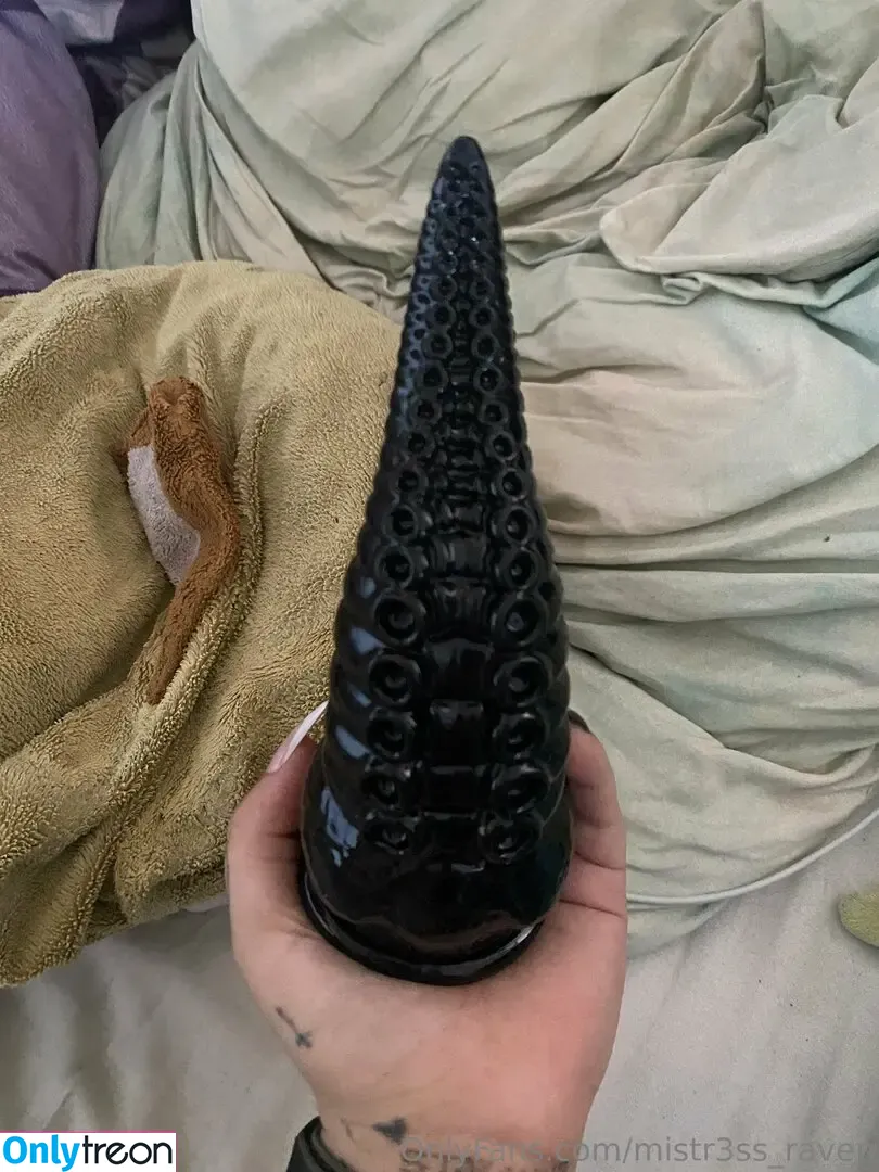 mistr3ss_raven nude photo #0019 (perfectly_mperfect_)