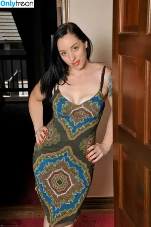 Mistress Kara / mistresskaradominatrix nude photo #0020
