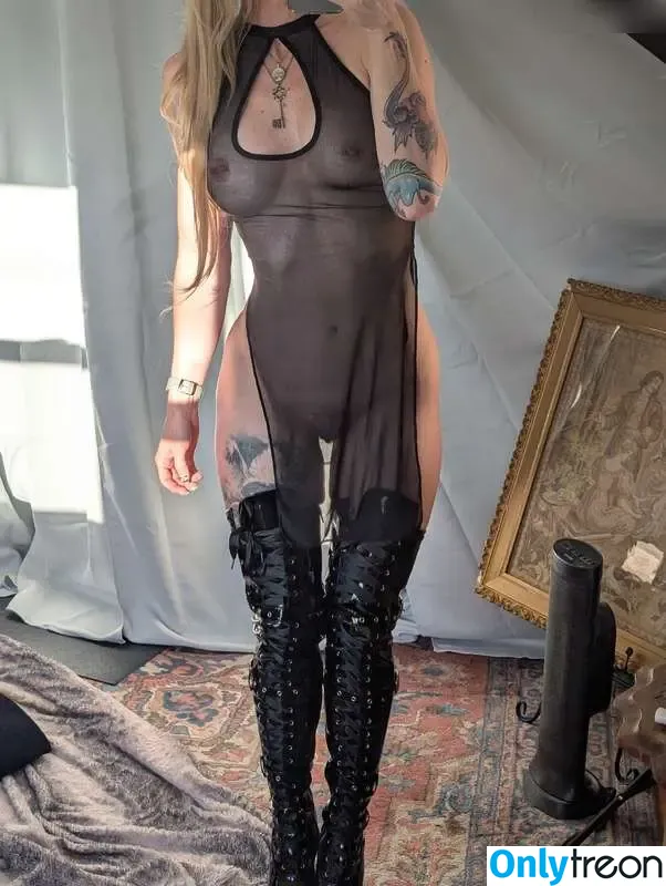 mistresscarmilla nude photo #0024 (mistresscarmilla)
