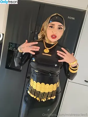 mistresscleo5 / cleopatralink nude photo #0019