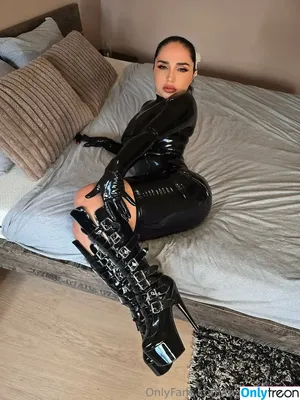 mistresscleo5 / cleopatralink nude photo #0100